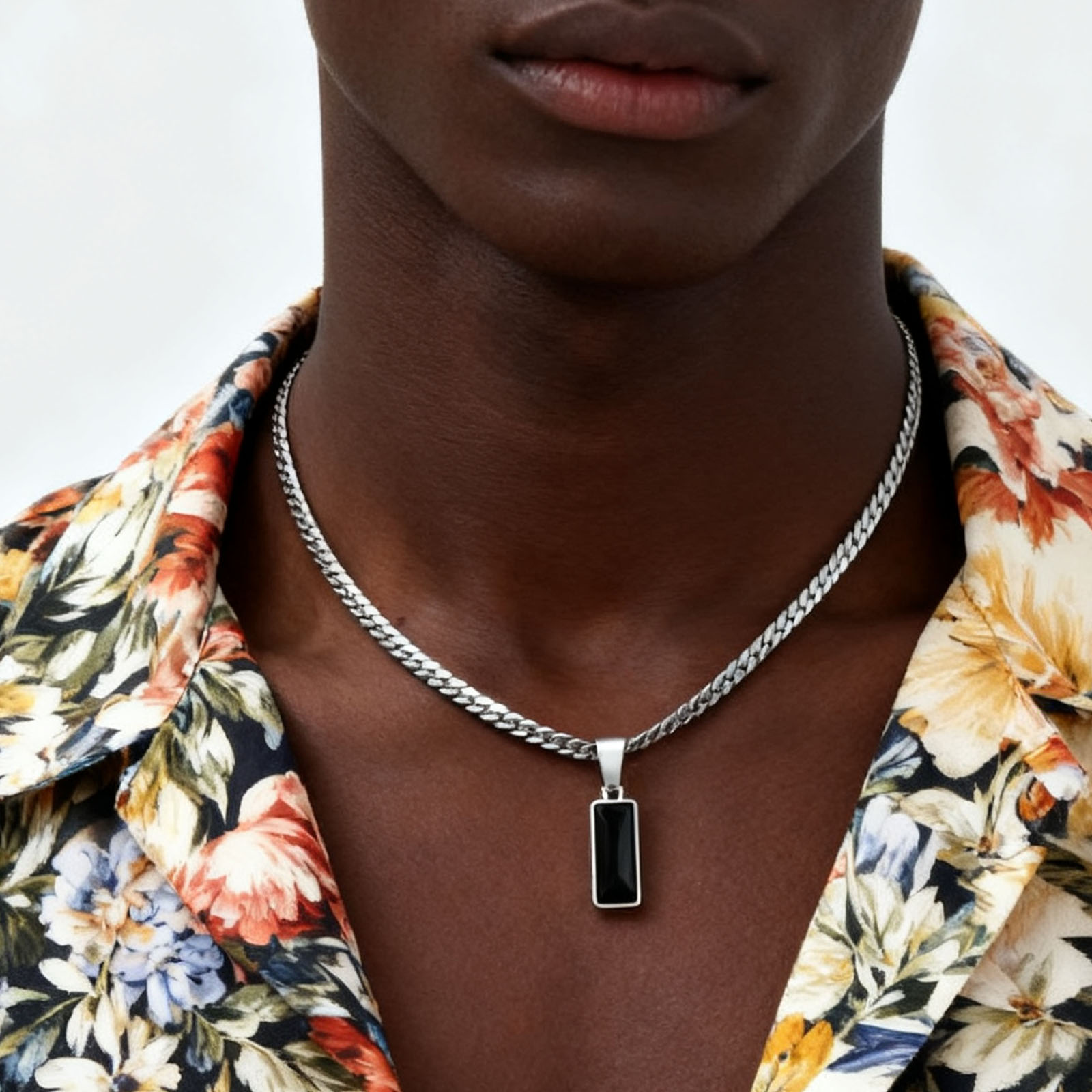 スタイリッシュなメンズ幾何学的なストーンペンダントネックレス - Cuban Link Chain 12Mm のレビューと価格